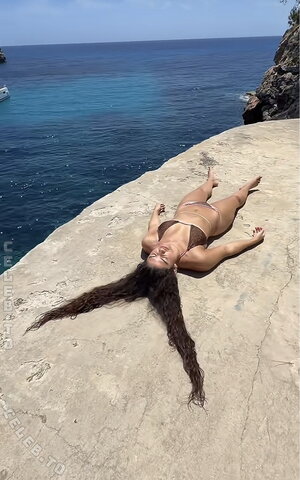 Jeannie-Naomi Wagner nude photo 4
