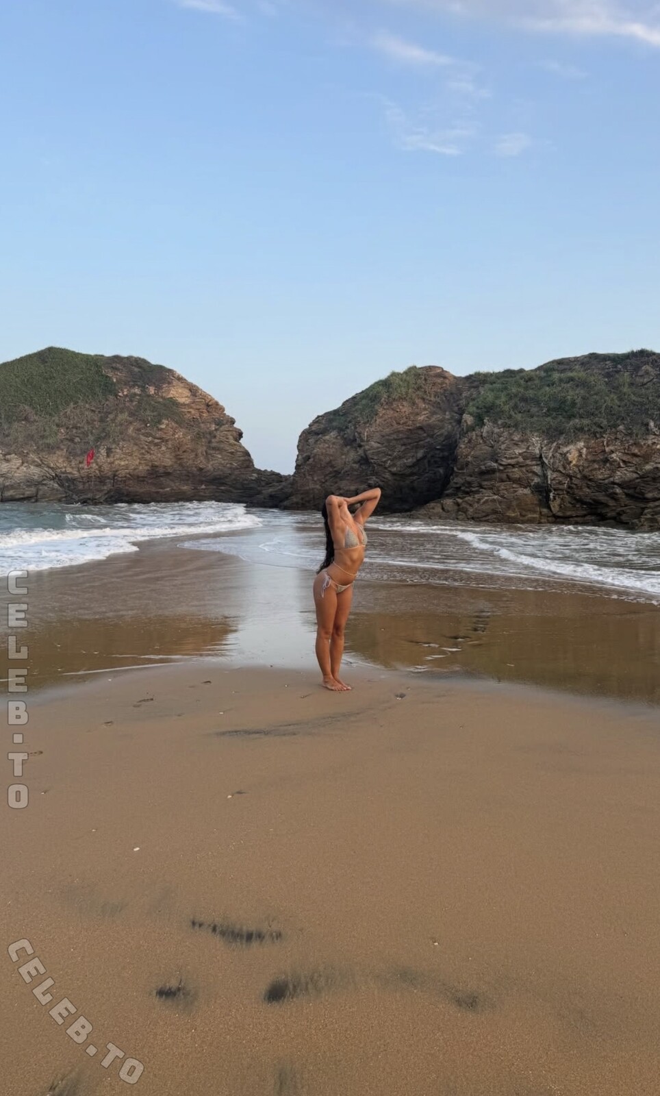 Jeannie-Naomi Wagner nude photo 2