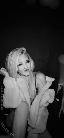Jeany1007 nude photo 2