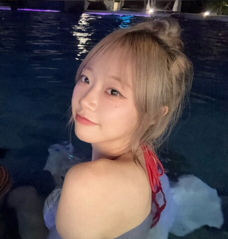 Jeewon Sexy (10 photos)