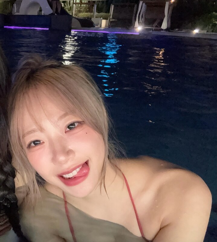 Jeewon nude photo 3