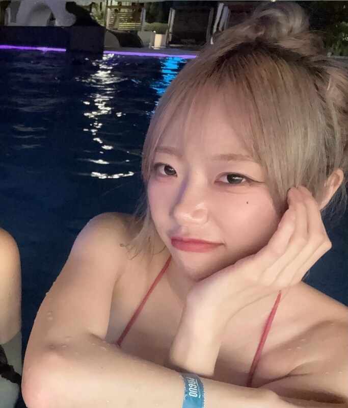 Jeewon nude photo 8