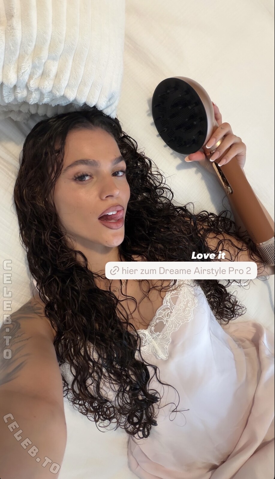 Jeje Lopes nude photo 2