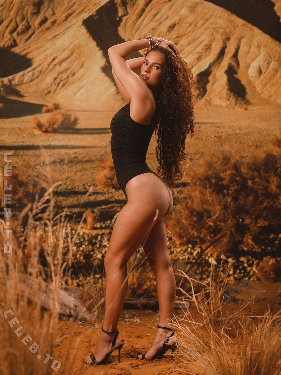 Jeje Lopes nude photo 15