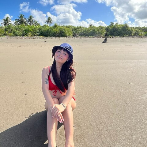 Jekanne nude photo 2