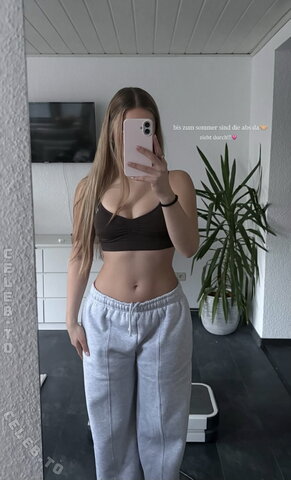jellefeline nude photo 66