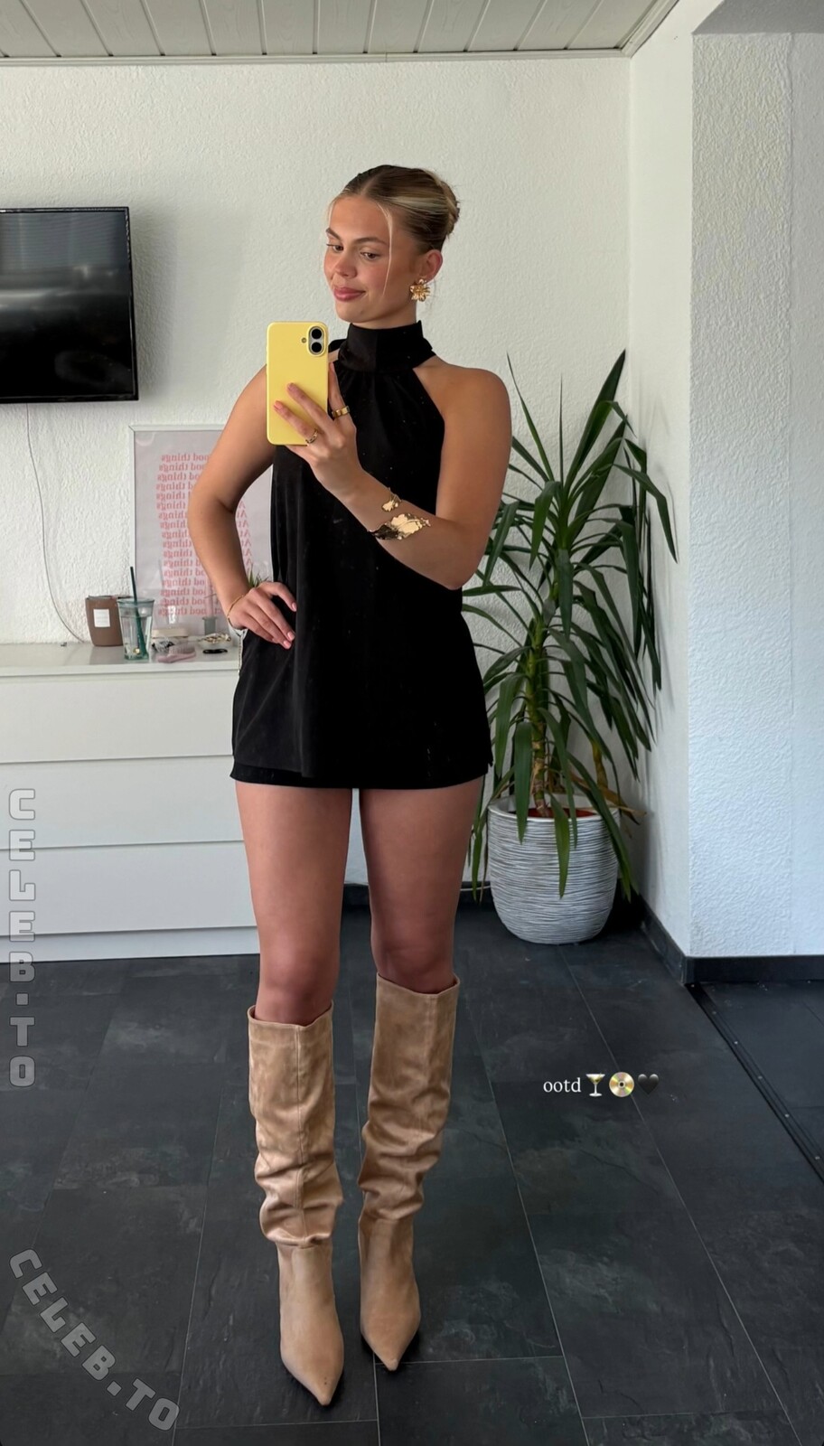 jellefeline nude photo 1
