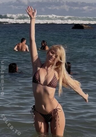 Jellina nude photo 13