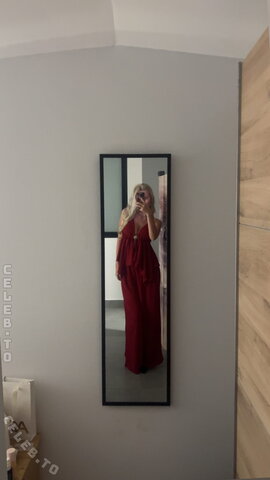 Jellina nude photo 4