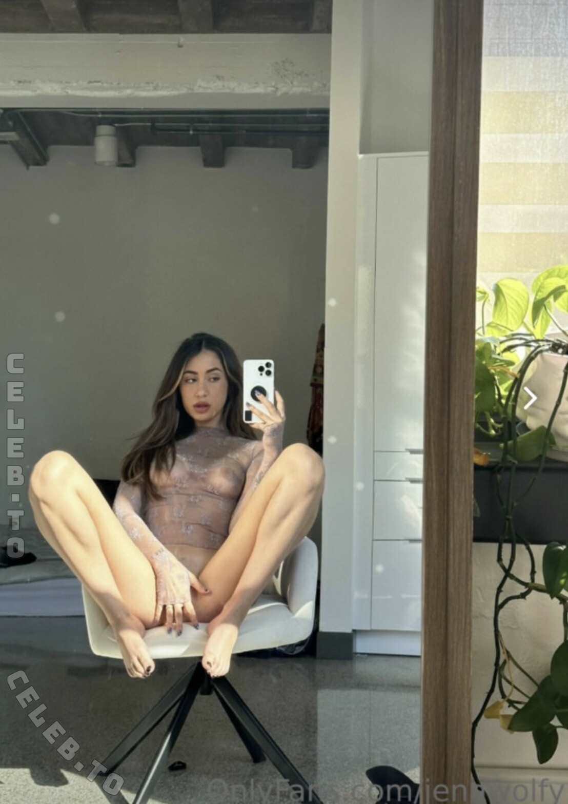 Jena Wolfy nude photo 4