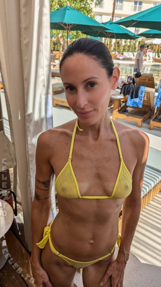Jenn Graham nude photo 2