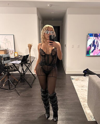 Jenn Morel nude photo 10