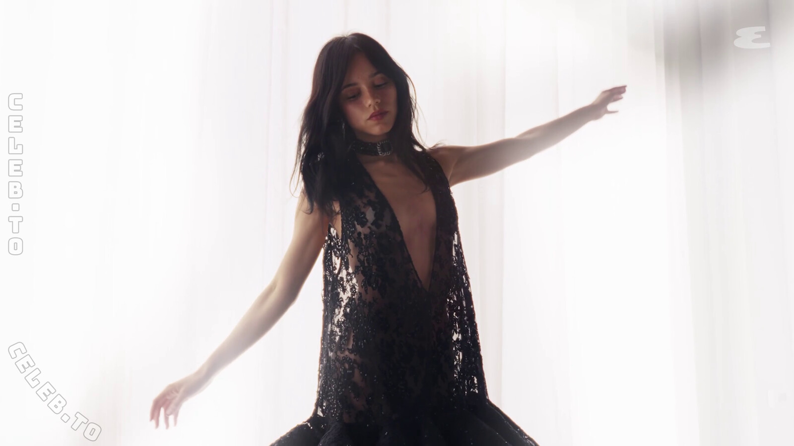 Jenna Ortega nude photo 7