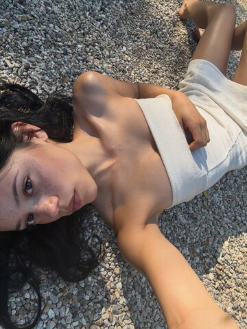 Jenna Ortega Hot (1 photo)