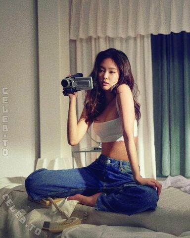 Jennie Kim nude photo 7