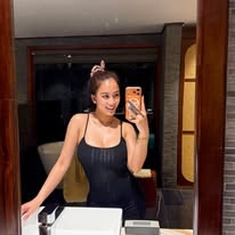 Jenniewithane asian big tit nude photo 3