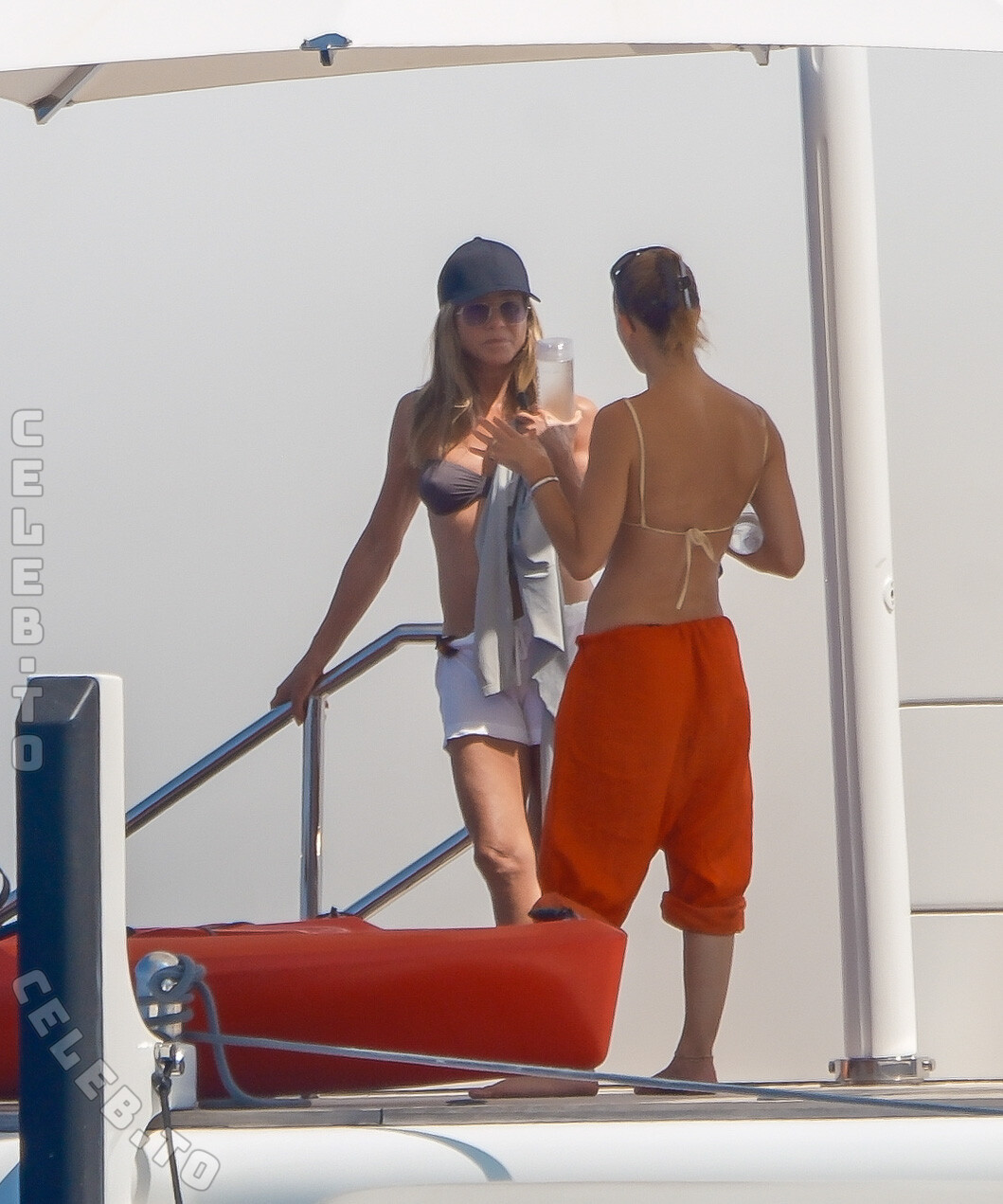Jennifer Aniston nude photo 5