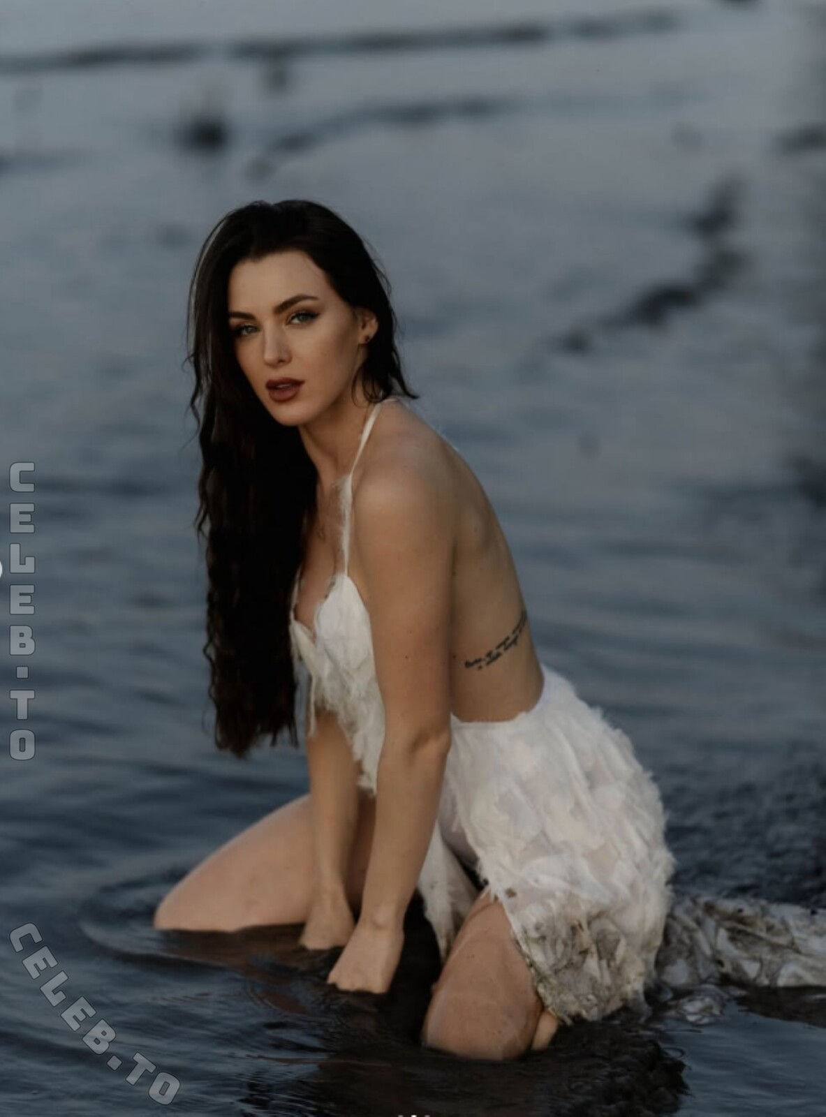 Jennifer Degenhart nude photo 3