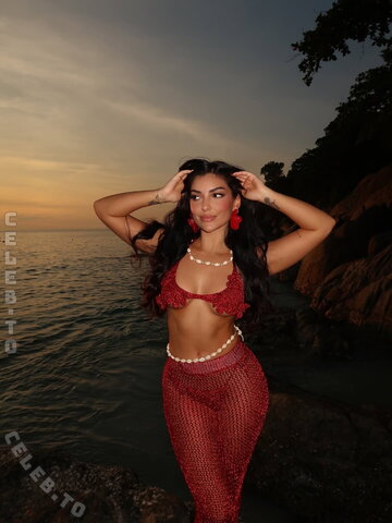 Jennifer Iglesias – What a body