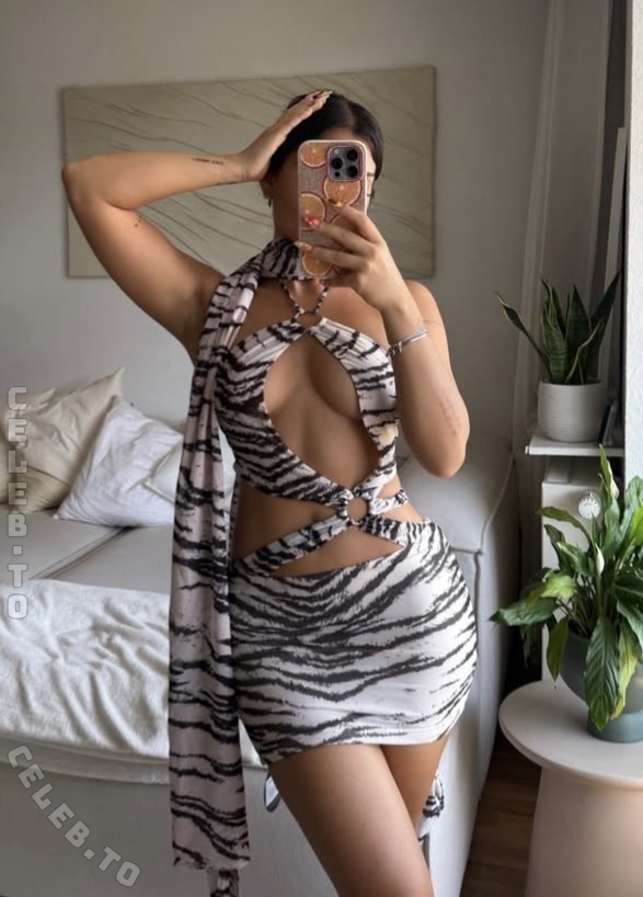 Jennifer Iglesias nude photo 4