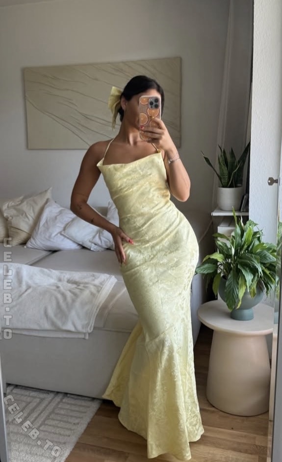 Jennifer Iglesias nude photo 6