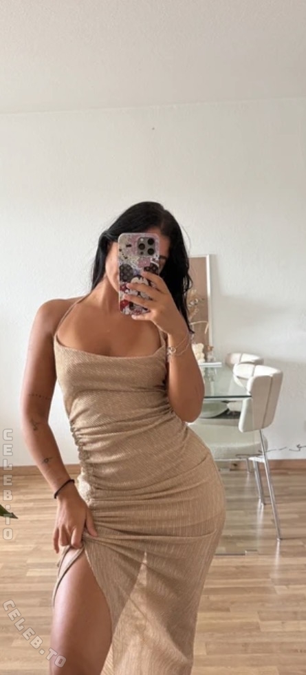 Jennifer Iglesias nude photo 16