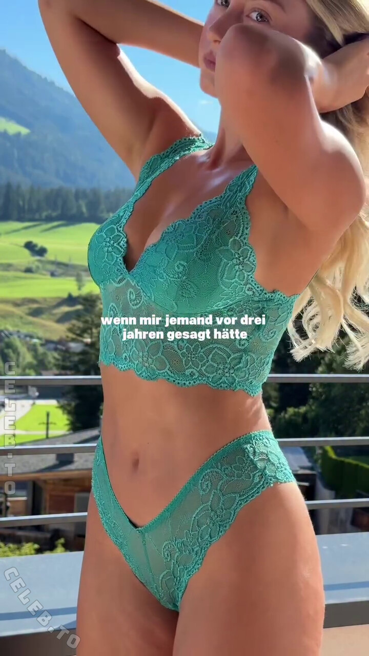 Jennifer Jendrzeyewski nude photo 2