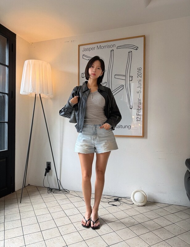 Jennifer Kim nude photo 8