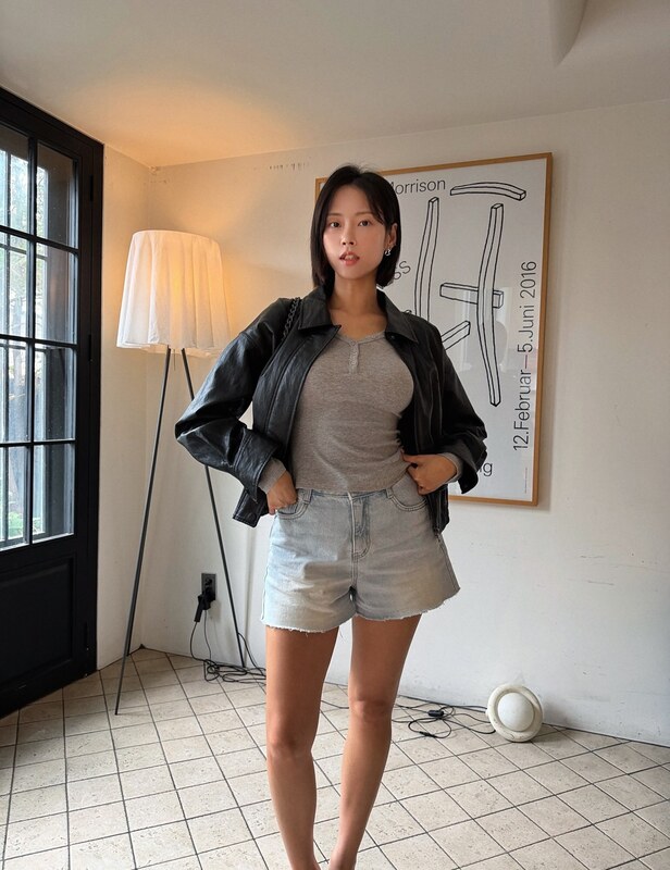 Jennifer Kim nude photo 9