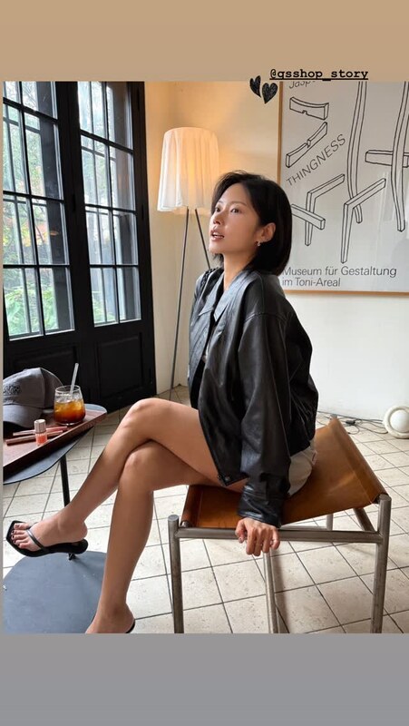 Jennifer Kim nude photo 15