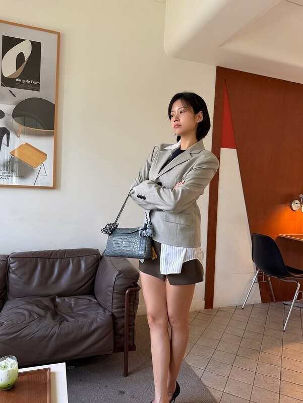 Jennifer Kim nude photo 3