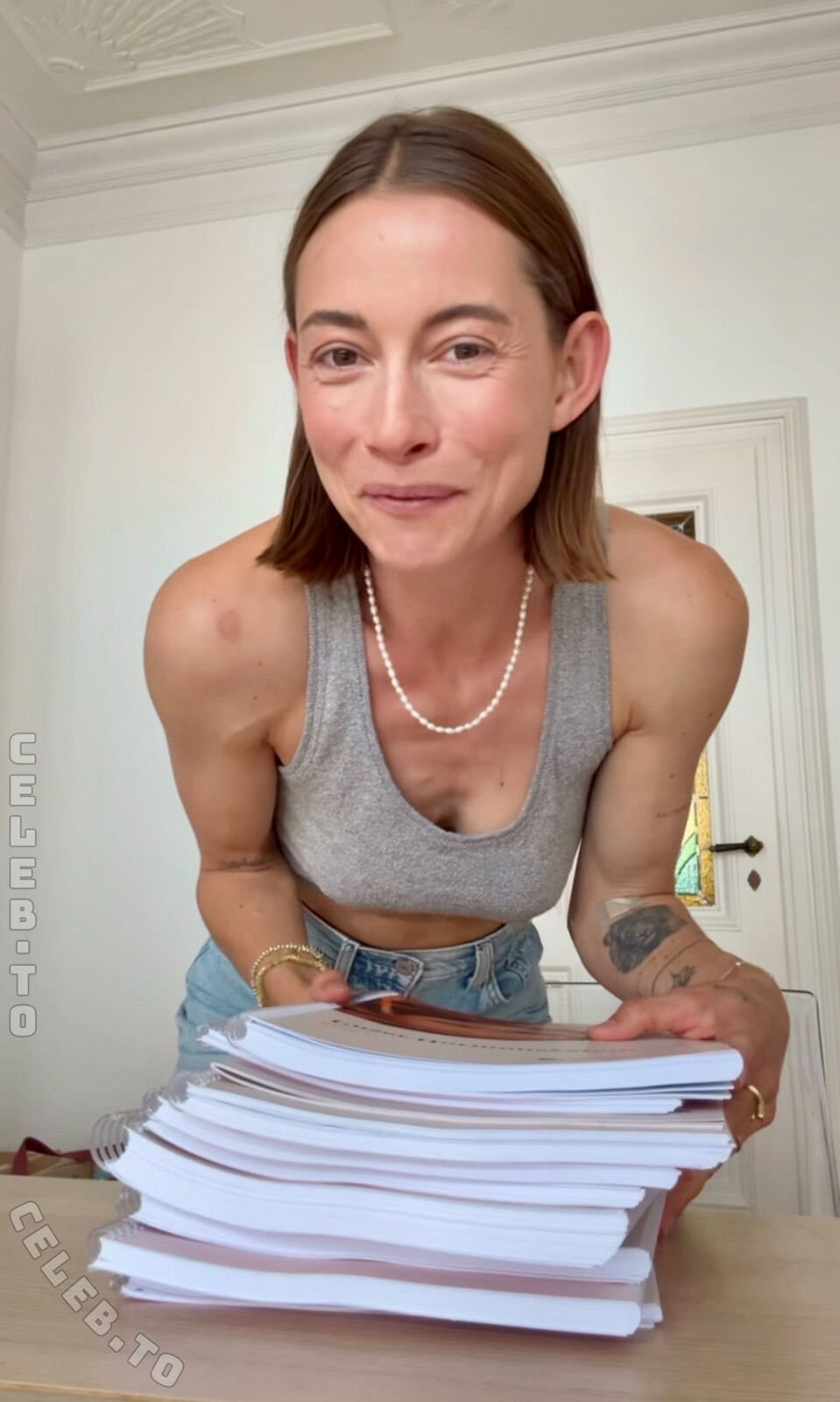 Jennifer Lange nude photo 1