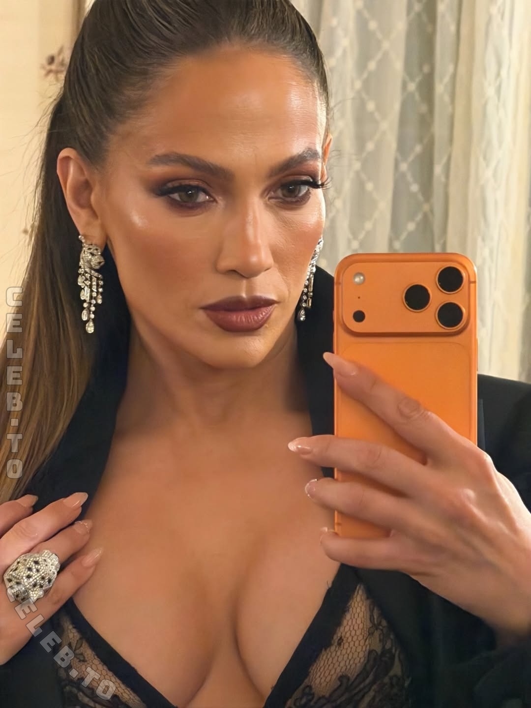Jennifer Lopez nude photo 6