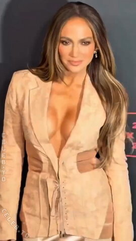 Jennifer Lopez nude photo 5
