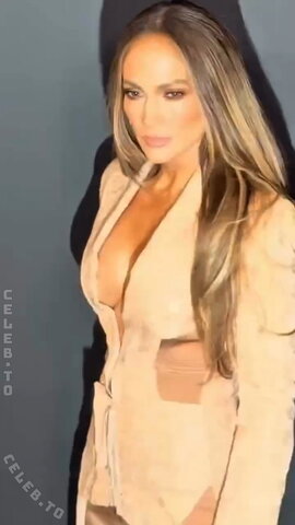 Jennifer Lopez nude photo 4