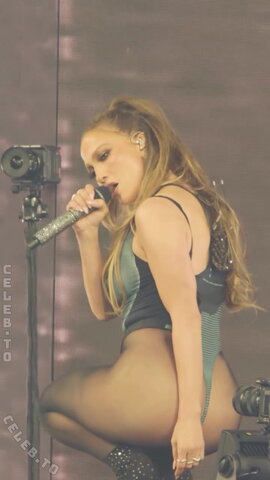 Jennifer Lopez photo 4