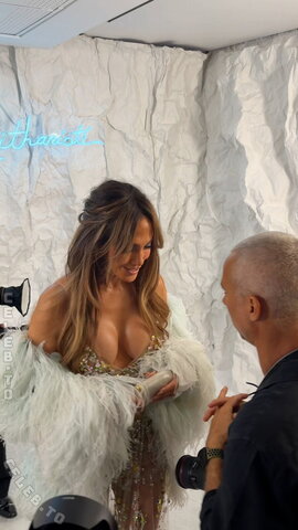 Jennifer Lopez nude photo 79