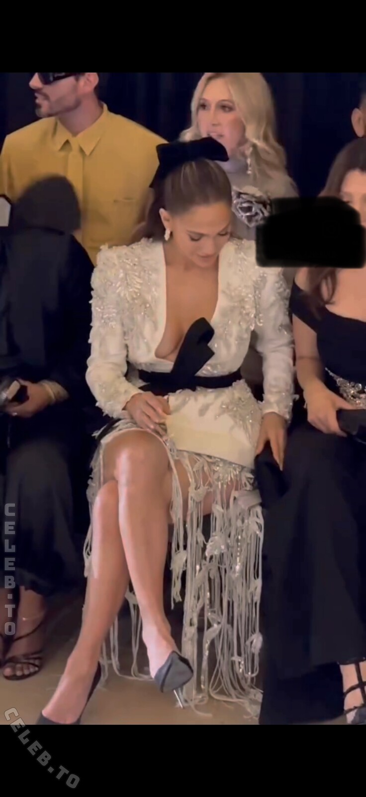 Jennifer Lopez nude photo 1