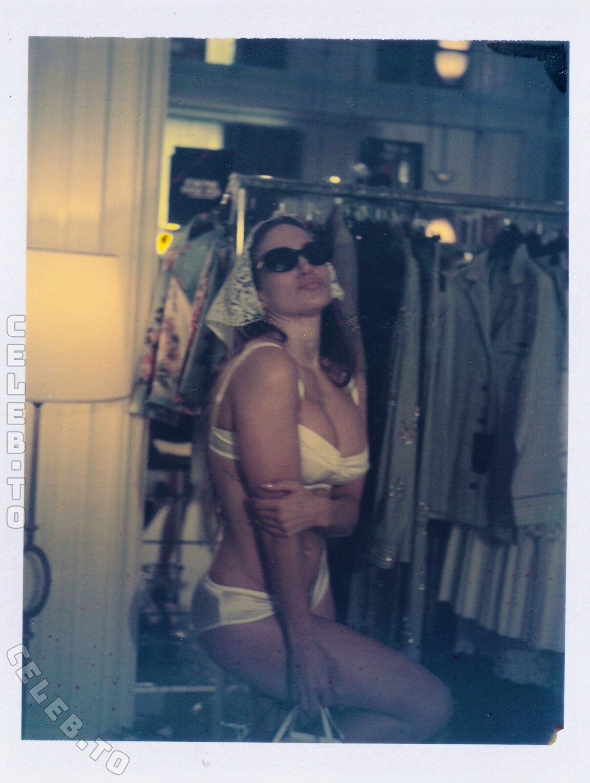 Jennifer Lopez nude photo 5