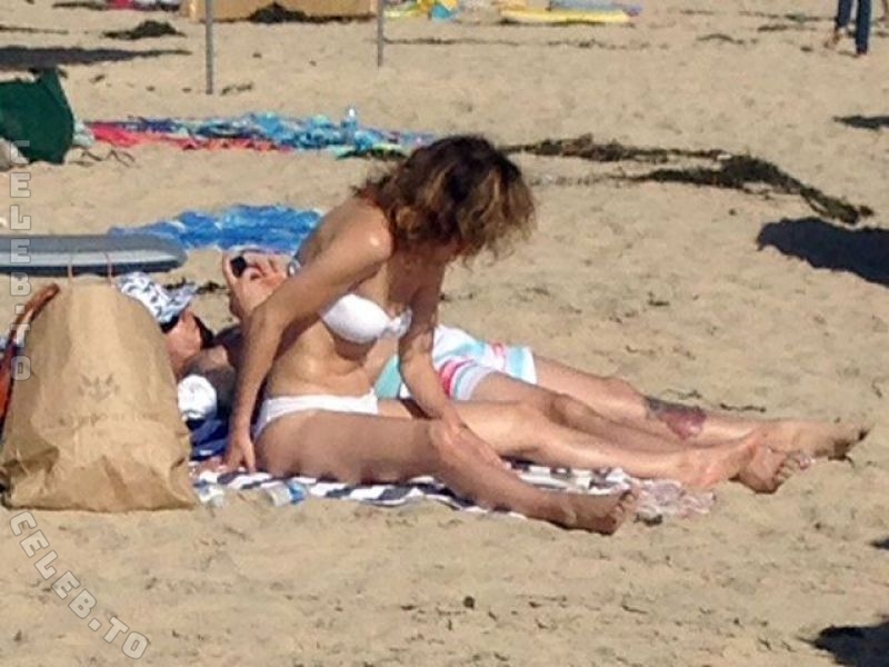 Jennifer Lopez nude photo 3