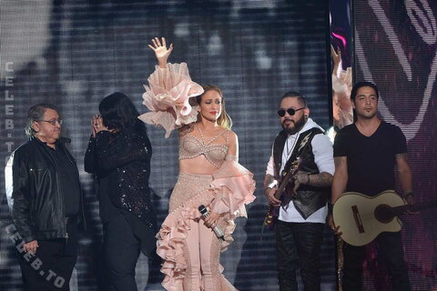 Jennifer Lopez Hot (19 photos)