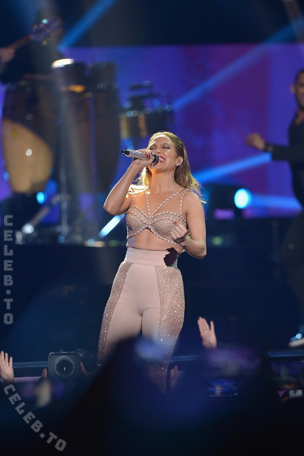 Jennifer Lopez nude photo 8