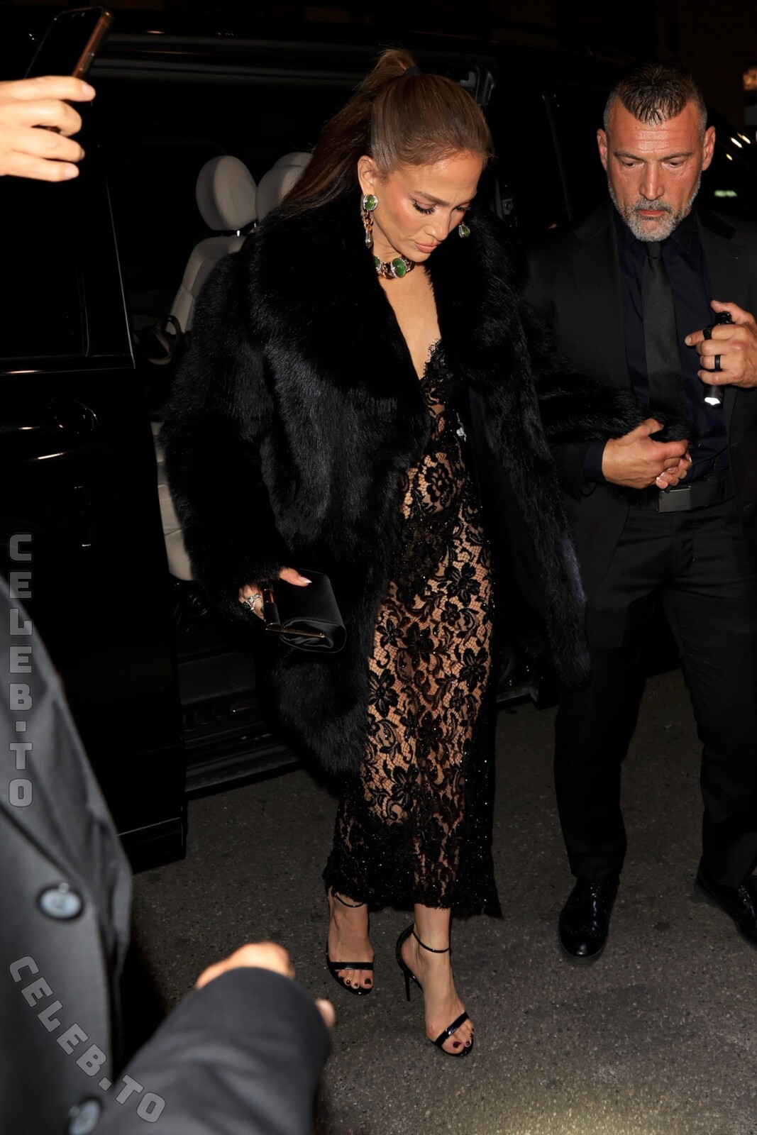 Jennifer Lopez nude photo 11