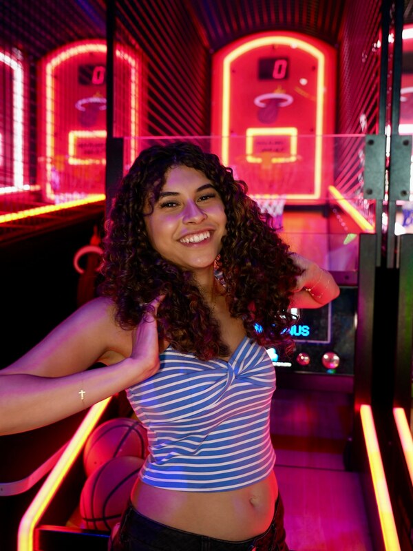 Jenny Hoyos nude photo 15