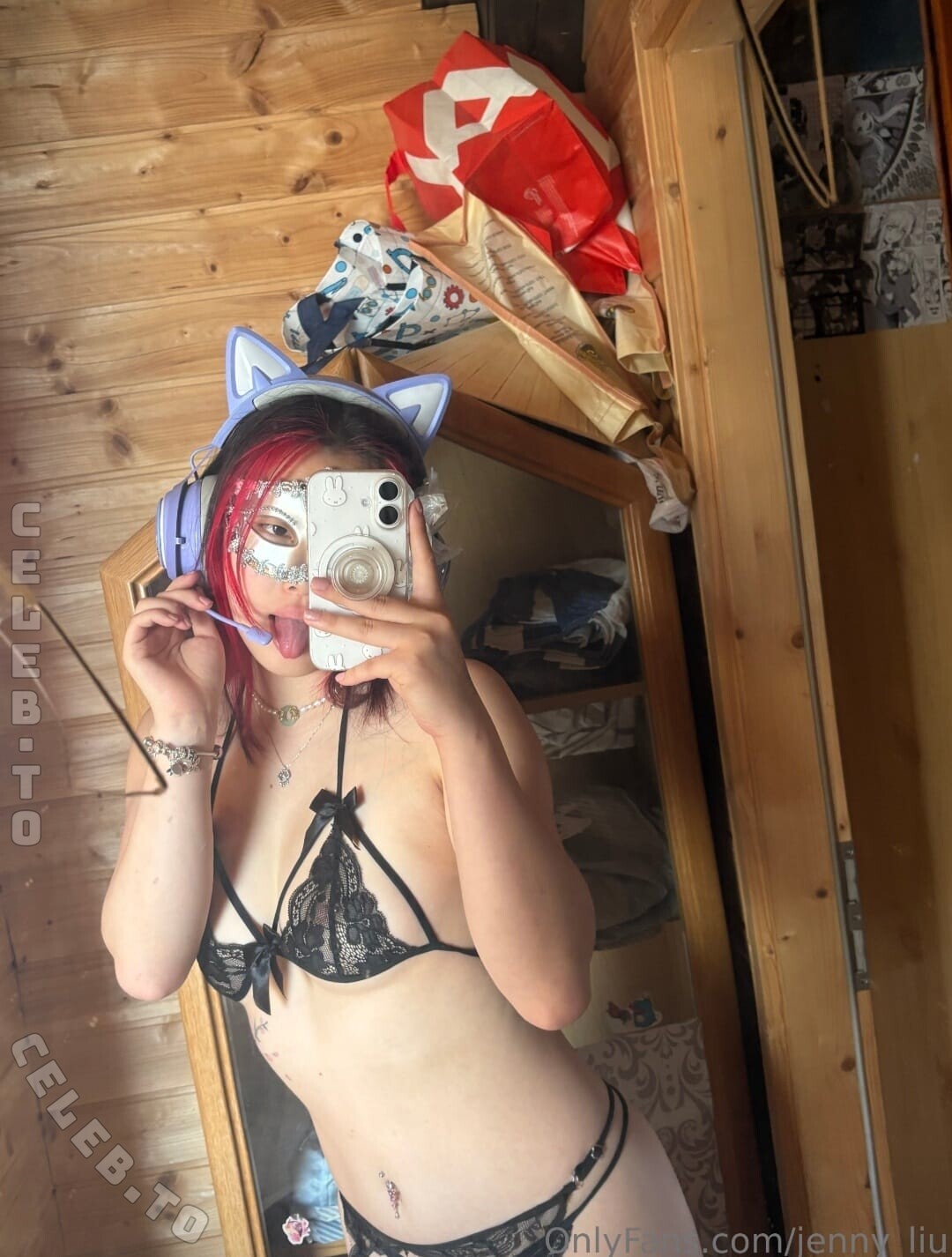 Jenny Liu nude photo 2