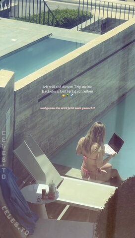 jennybelly nude photo 6
