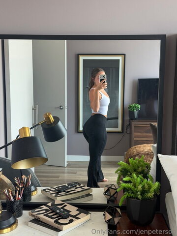 jennypetersonnn New (1 photo)