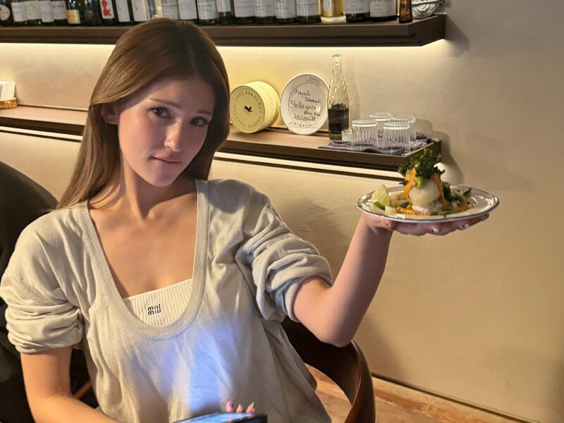 Jeon Somi nude photo 3