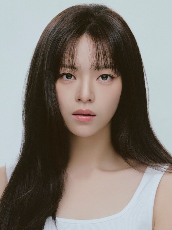 Jeongyeon nude photo 2