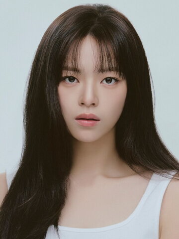 Jeongyeon nude photo 3